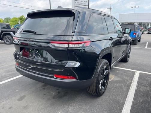 2025 Jeep Grand Cherokee Limited X