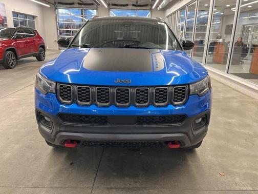 2024 Jeep Compass Trailhawk