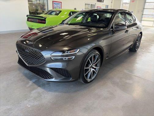 Makalu Gray 2025 Genesis G70 2.5T RWD