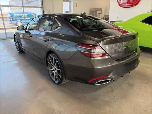Makalu Gray 2025 Genesis G70 2.5T RWD