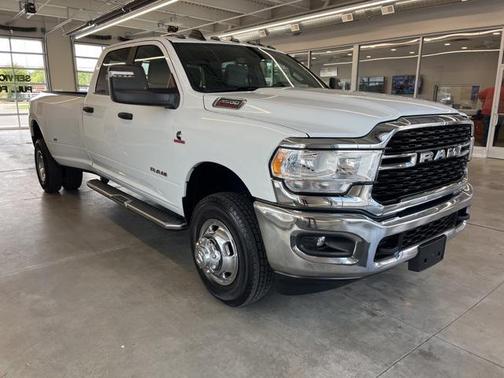 2024 RAM 3500 Big Horn Crew Cab 4x4 8' Box
