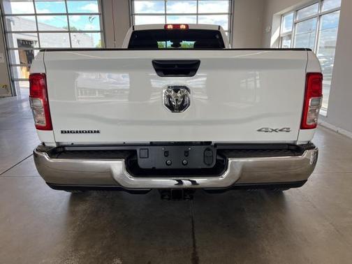 2024 RAM 3500 Big Horn Crew Cab 4x4 8' Box