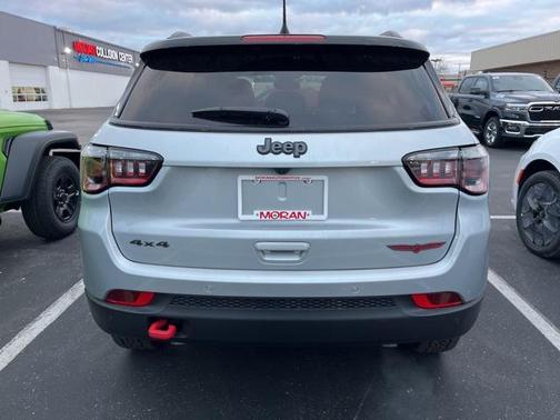 2026 Jeep Compass Trailhawk