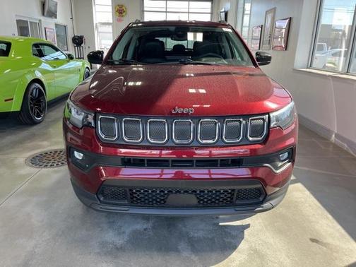 2022 Jeep Compass Latitude Lux