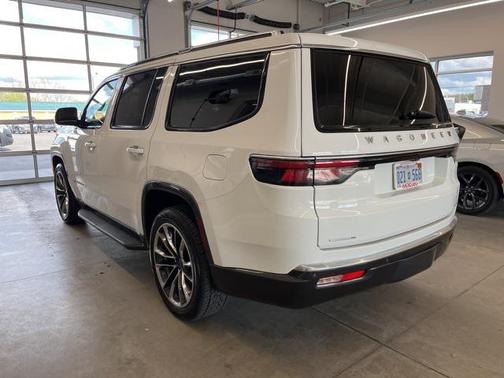 2022 Jeep Wagoneer Series II 4x4