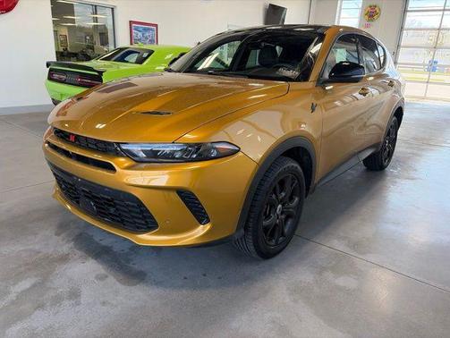 Acapulco Gold 2025 Dodge Hornet GT Plus AWD