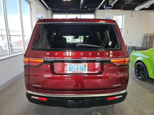 2022 Jeep Wagoneer Series III 4x4