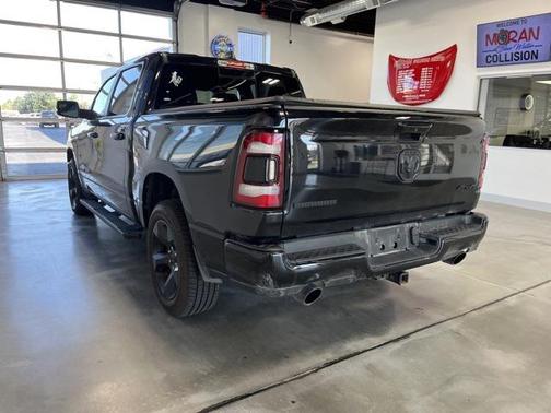 Diamond Black Crystal Pearlcoat 2019 RAM 1500 Big Horn