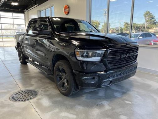 Diamond Black Crystal Pearlcoat 2019 RAM 1500 Big Horn