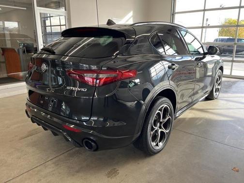 2022 Alfa Romeo Stelvio Ti