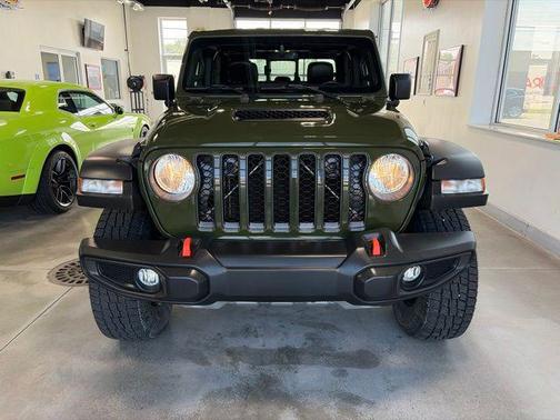 Sarge Green Clearcoat 2022 Jeep Gladiator Mojave