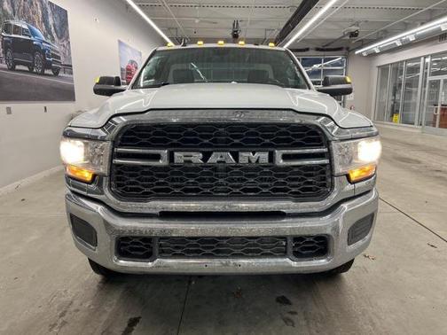 2022 RAM 2500 Tradesman Regular Cab 4x4 8' Box