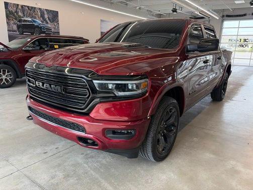 Delmonico Red Pearlcoat 2023 RAM 1500 Limited