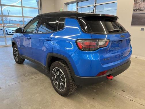 2024 Jeep Compass Trailhawk