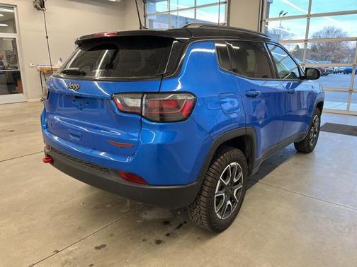 2024 Jeep Compass Trailhawk