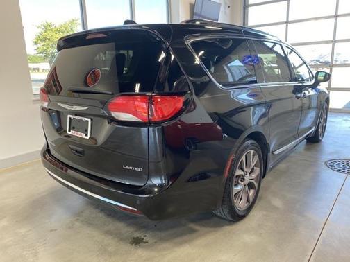 2019 Chrysler Pacifica Limited