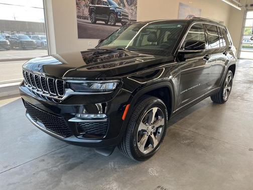 2022 Jeep Grand Cherokee 4xe Base