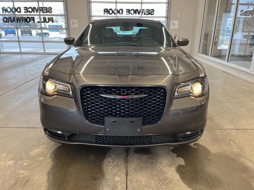 2023 Chrysler 300 S