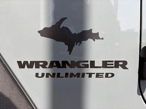 Anvil Clear Coat 2014 Jeep Wrangler Unlimited Sport