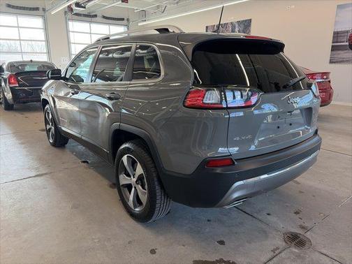 Sting-Gray Clearcoat 2020 Jeep Cherokee Limited