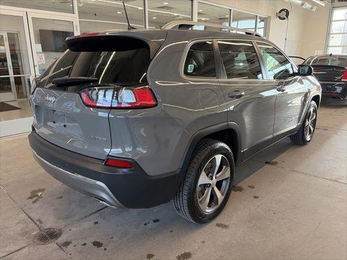 Sting-Gray Clearcoat 2020 Jeep Cherokee Limited