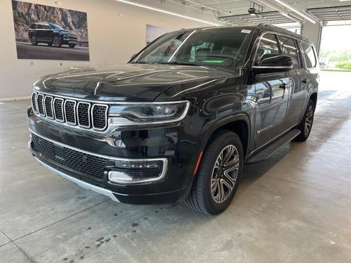 2023 Jeep Wagoneer L Series II 4x4