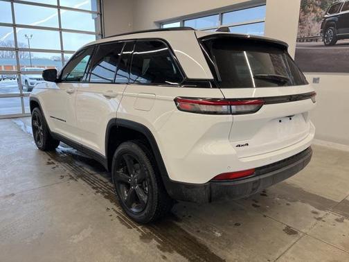 2024 Jeep Grand Cherokee Altitude