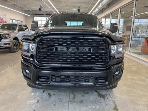 2023 RAM 2500 Big Horn Crew Cab 4x4 6'4' Box