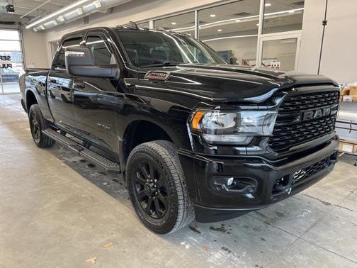 2023 RAM 2500 Big Horn Crew Cab 4x4 6'4' Box