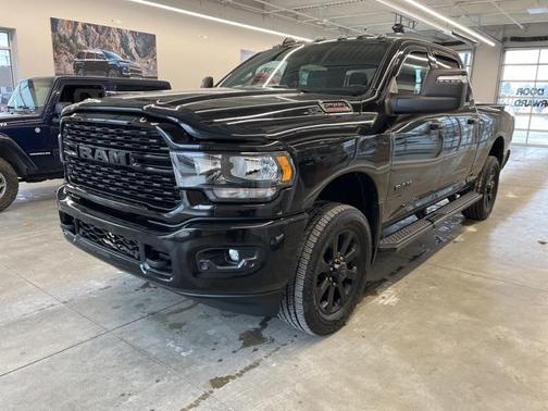 2023 RAM 2500 Big Horn Crew Cab 4x4 6'4' Box