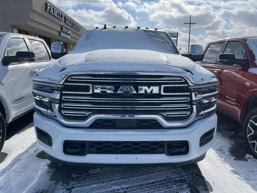 2026 RAM 2500 Laramie Mega Cab 4x4 6'4' Box