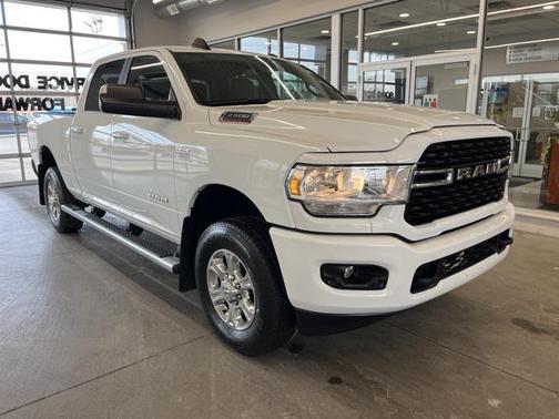 2022 RAM 2500 Big Horn Crew Cab 4x4 6'4' Box
