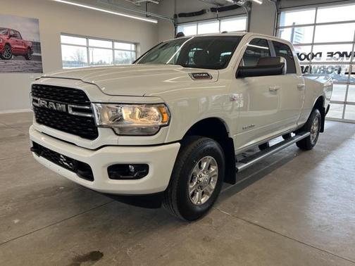 2022 RAM 2500 Big Horn Crew Cab 4x4 6'4' Box