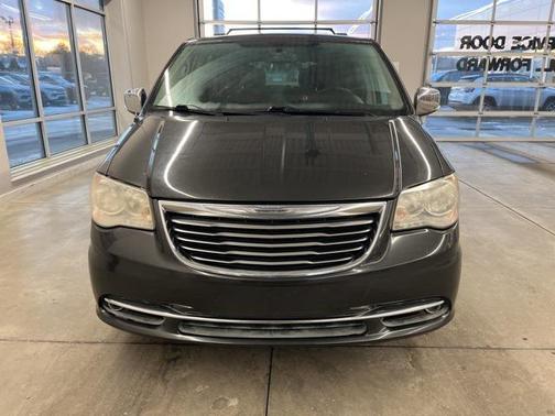 2012 Chrysler Town & Country Touring-L