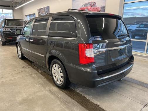 2012 Chrysler Town & Country Touring-L