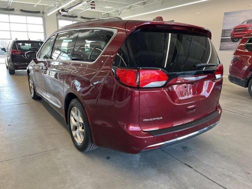 2018 Chrysler Pacifica Touring-L Plus