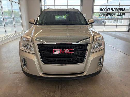 Champagne Silver Metallic 2015 GMC Terrain SLE-2