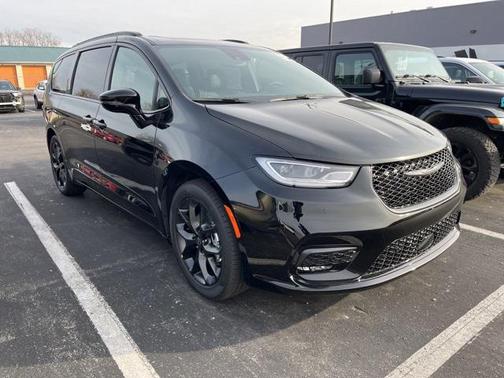 2026 Chrysler Pacifica Limited