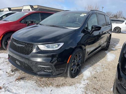 2026 Chrysler Pacifica L