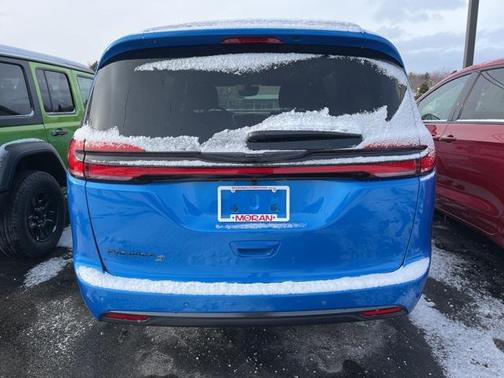 2026 Chrysler Pacifica L