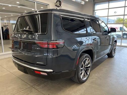 2023 Jeep Wagoneer Series III 4x4