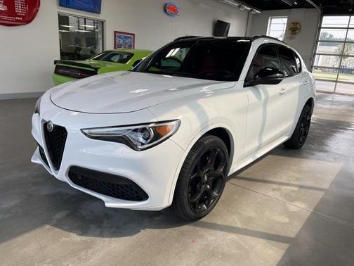 2022 Alfa Romeo Stelvio Ti