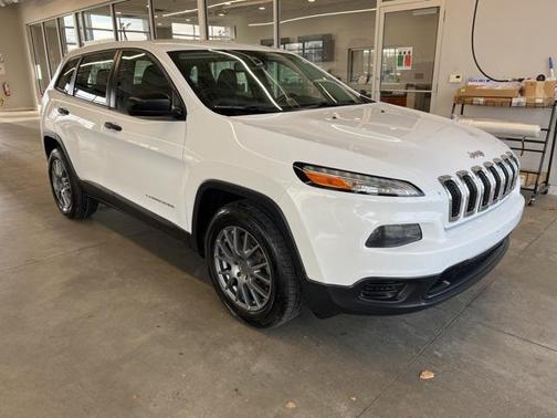 2015 Jeep Cherokee Sport