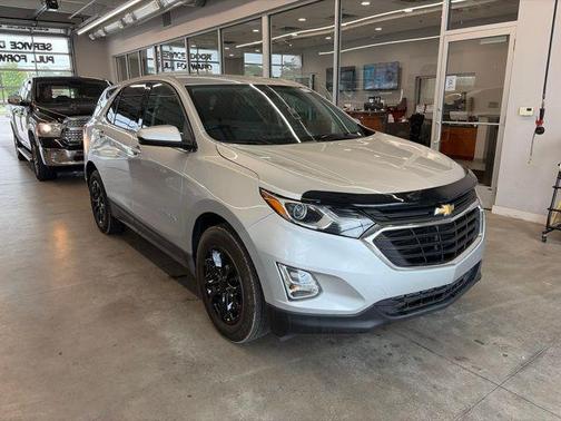 Silver Ice Metallic 2019 Chevrolet Equinox 1LT