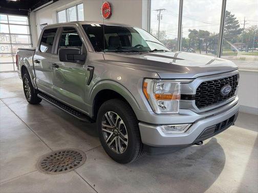 Iconic Silver Metallic 2021 Ford F-150 XL
