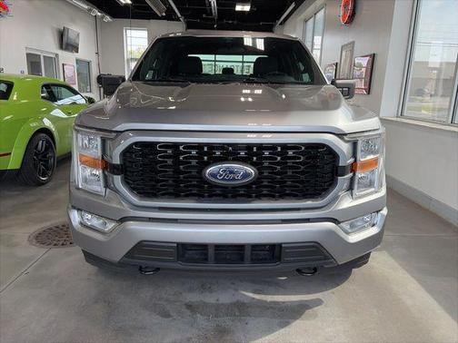 Iconic Silver Metallic 2021 Ford F-150 XL