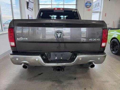 Granite Crystal Metallic Clearcoat 2017 RAM 1500 Big Horn
