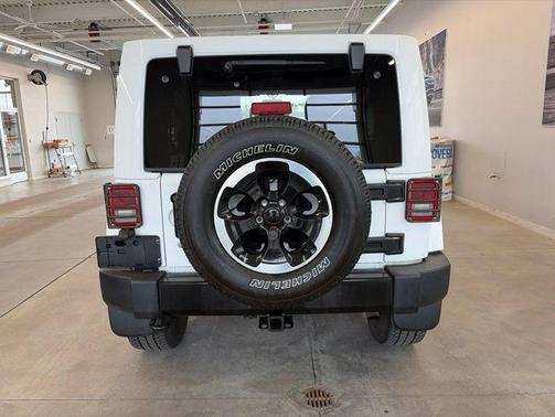 Bright White Clearcoat 2014 Jeep Wrangler Unlimited Polar Edition