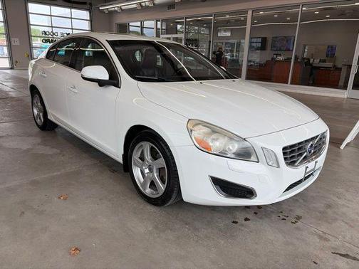 Ice White 2012 Volvo S60 T5