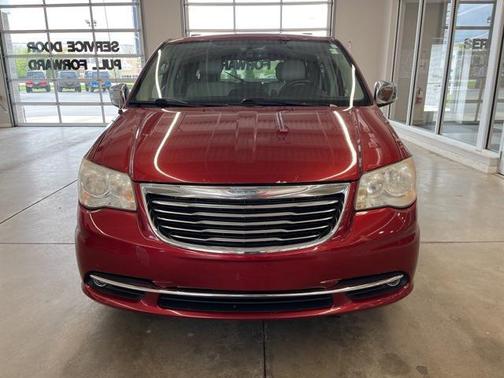 2013 Chrysler Town & Country Touring-L